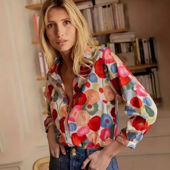 Vibrant Floral Button Down Shirt - Picture 4 of 5